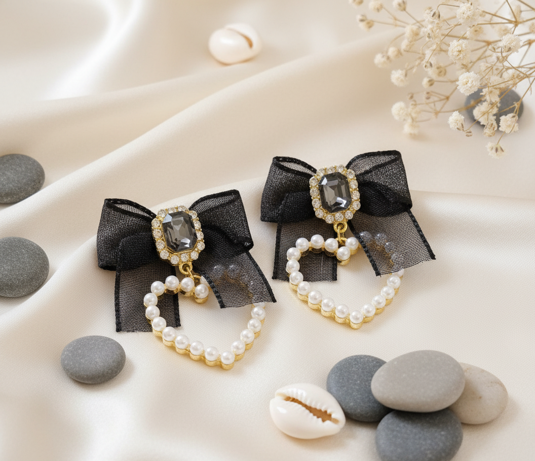 Elegant Noir Heart Drop Earrings