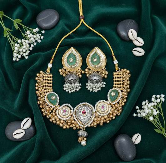 Onyx Cascade" Dual-Tone Kundan Necklace Set