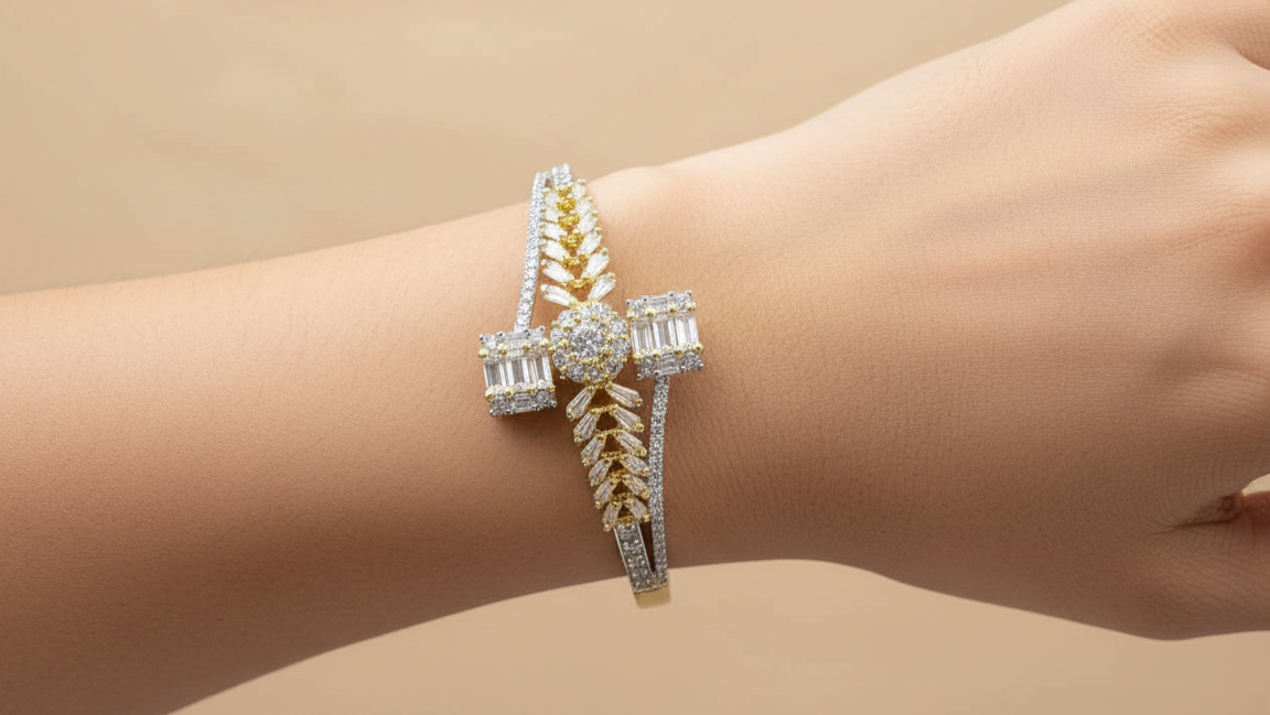 The Modern Sparkle Openable Bracelet