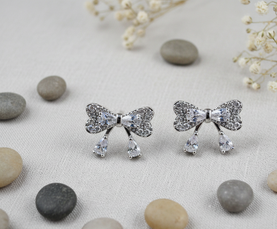 Dazzling Bowdrop Studs