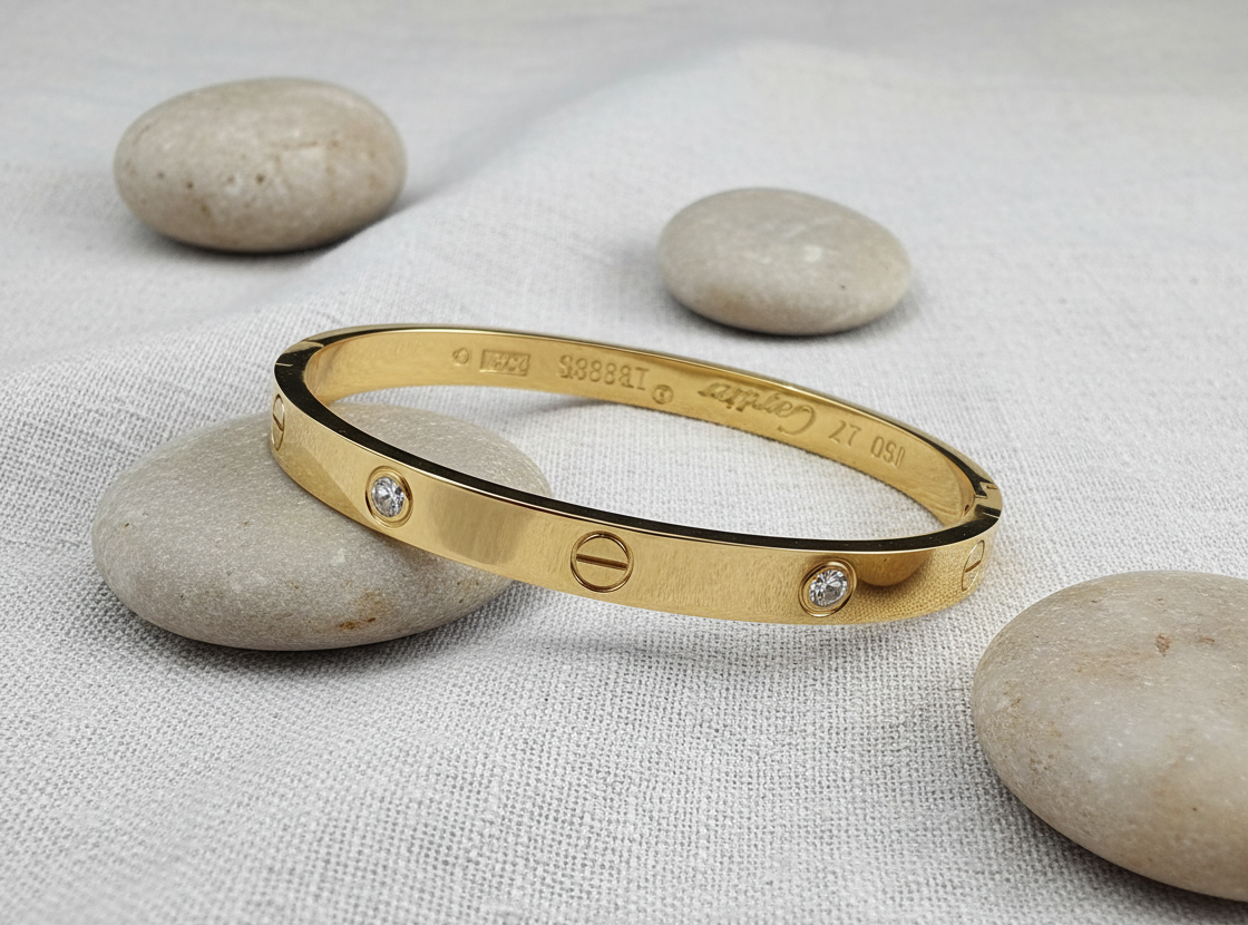 Dazzling Gold Motif Openable Bracelet (For Delicate Hands)