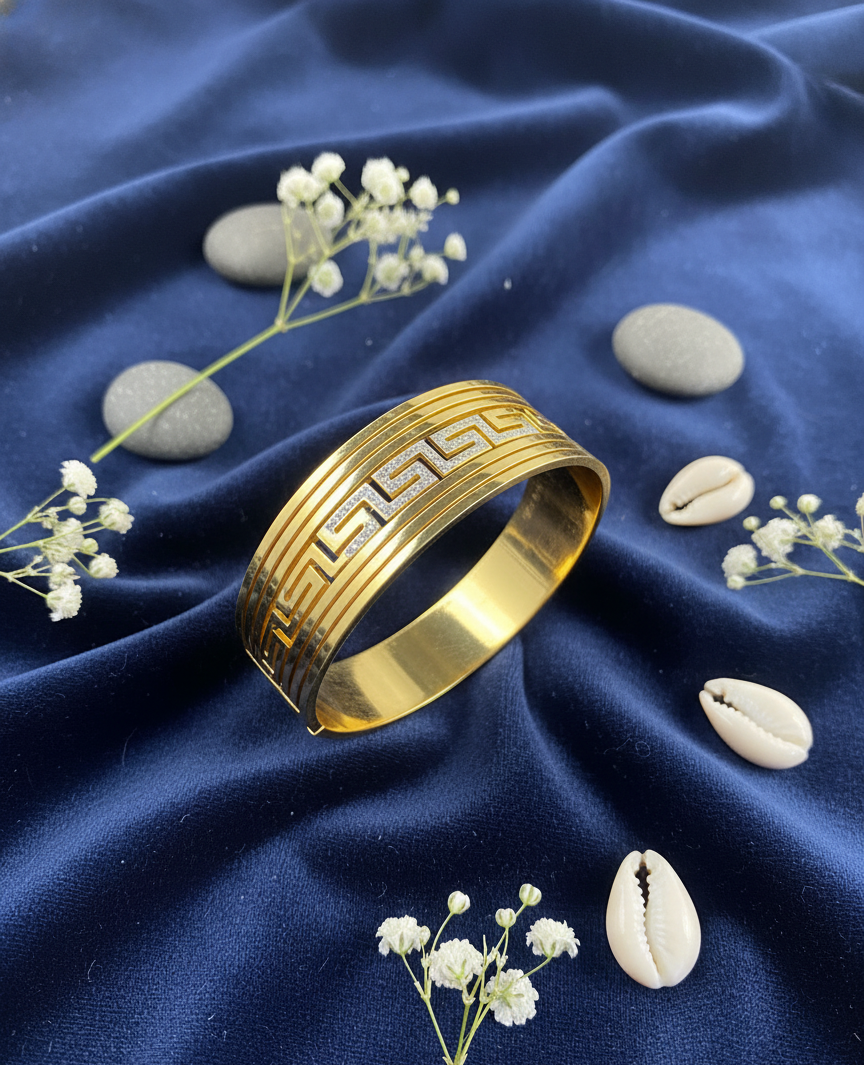 Labyrinth Sparkle Bangle