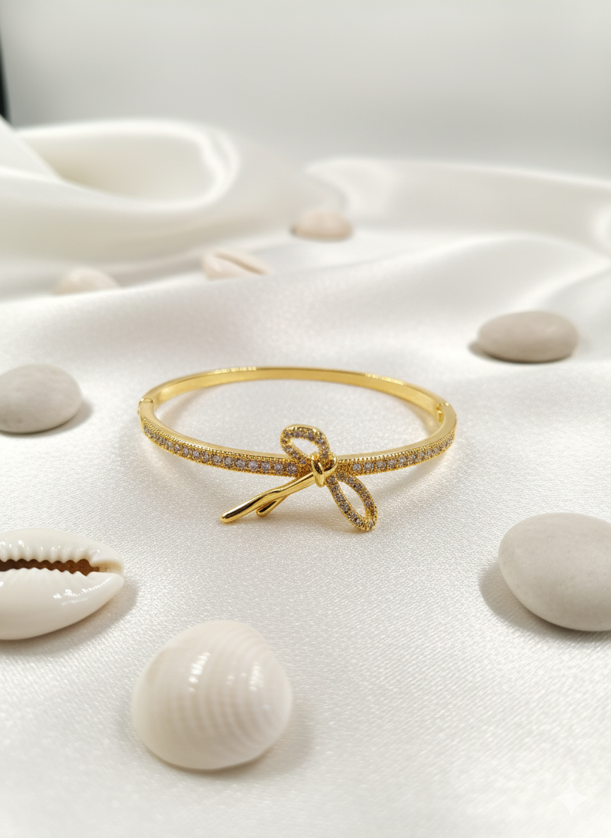 Dainty Bow Diamond Bracelet