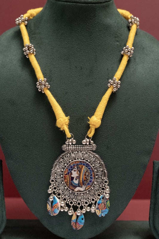 Oxidised Queen Pendant Necklace with Colorful Dangling Kodi