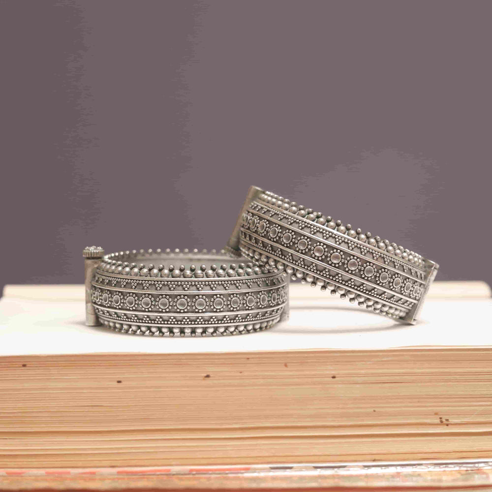 German Silver Heritage Royal Pattern Kada