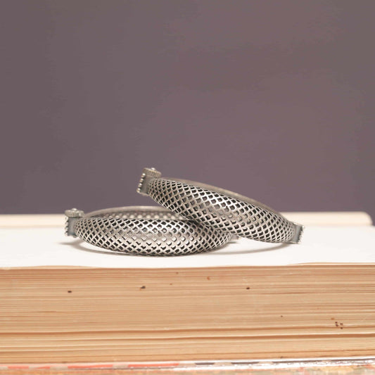 German Silver Net Texture Kada