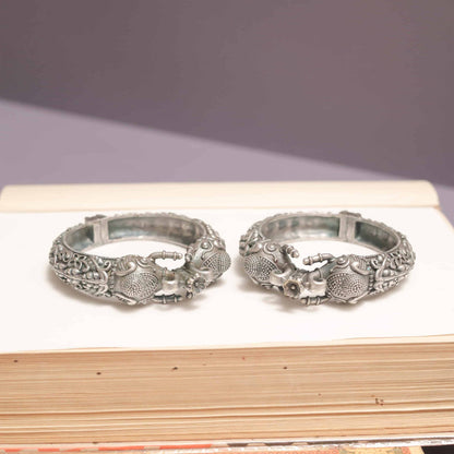 Silver Look-Alike Regal Floral Bloom Kada