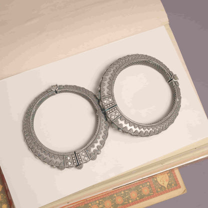 German Silver Zigzag Dome Kada