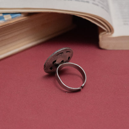 Oxidized Silver Floral Motif Ring