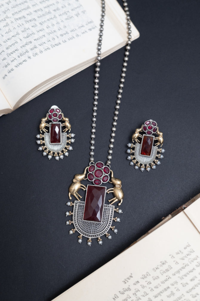 Grand Silver & Gold Ruby Pendant Set with Elephant Motifs and Beaded Chain