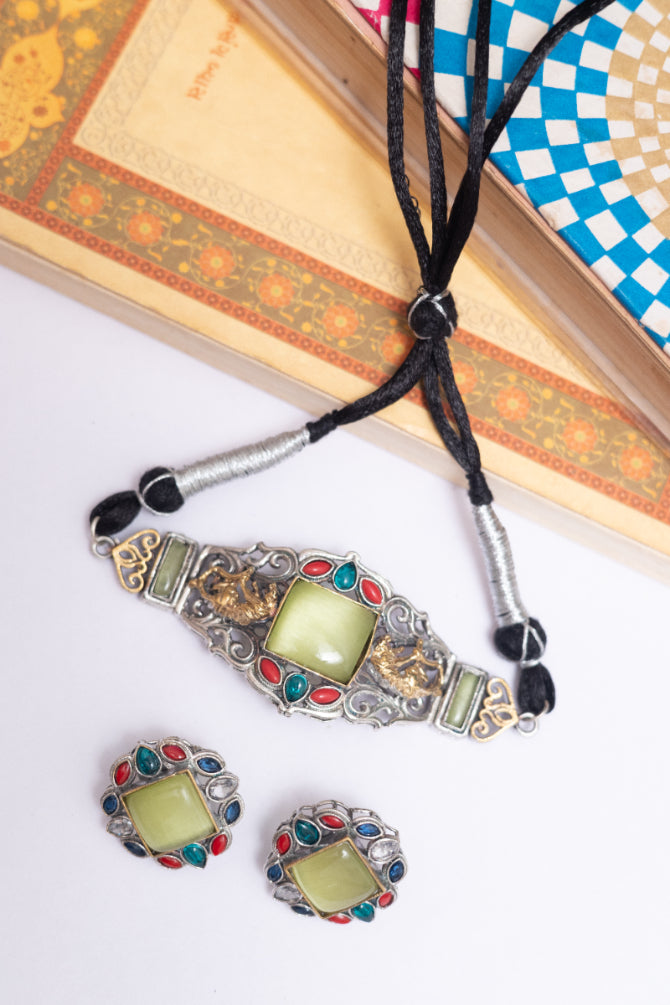 Regal Choker Necklace with Fiery Glass Stones
