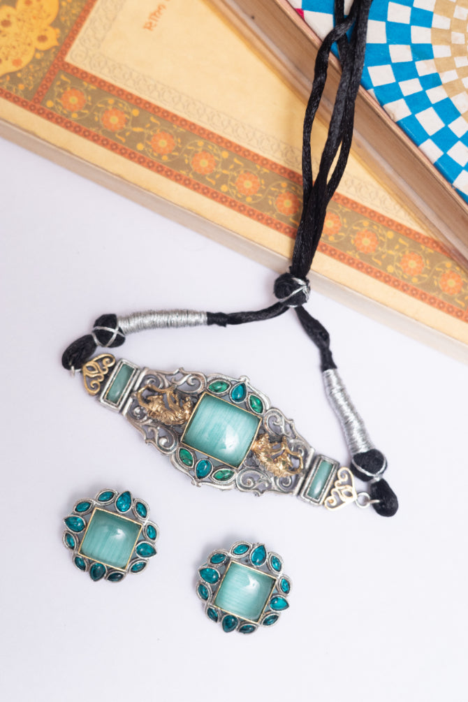 Regal Choker Necklace with Fiery Glass Stones