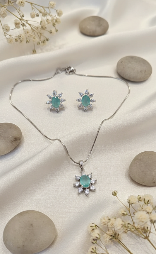 Aqua Bloom Diamond & Aquamarine Necklace Set