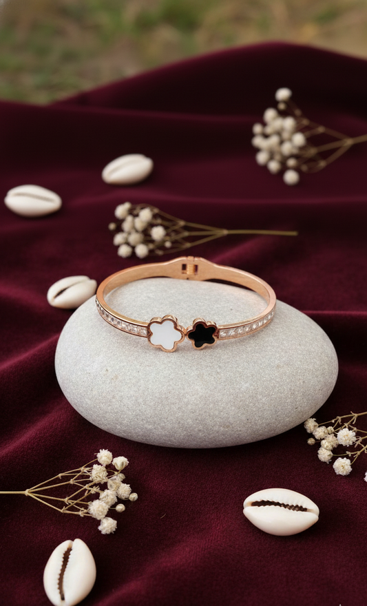 Dual Clover Elegance Rose Gold Bracelet