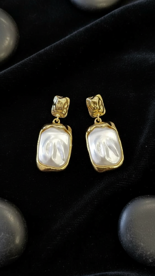 Baroque Pearl Drop Earrings