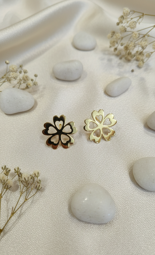Golden Clover Heart Stud Earrings