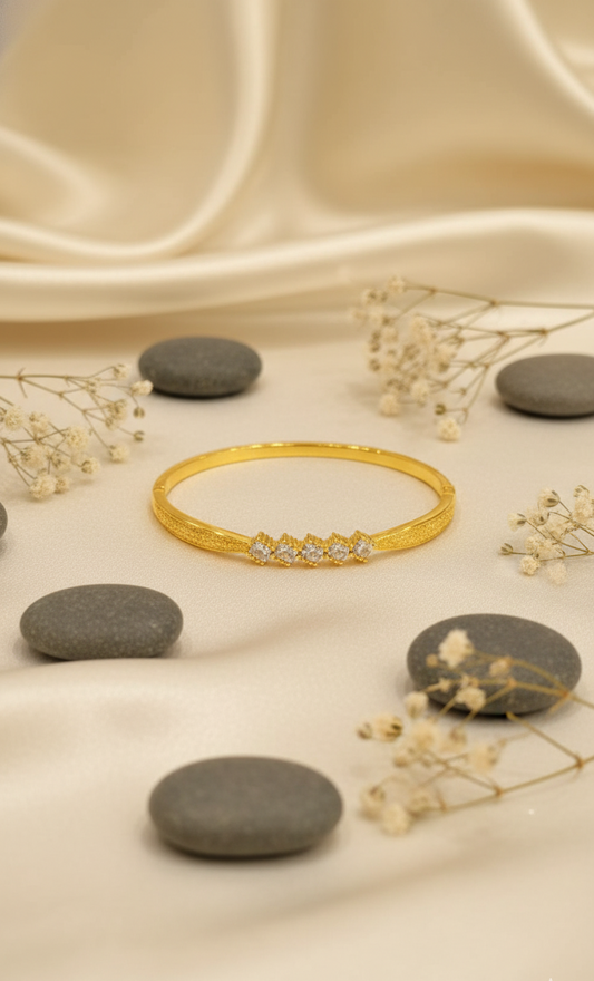 Golden Shimmer Diamond Bracelet