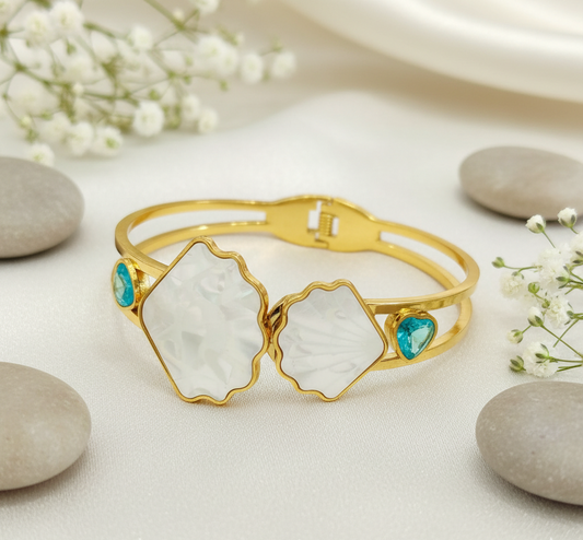 Elegant Gold and Diamond Cuff Bracelet