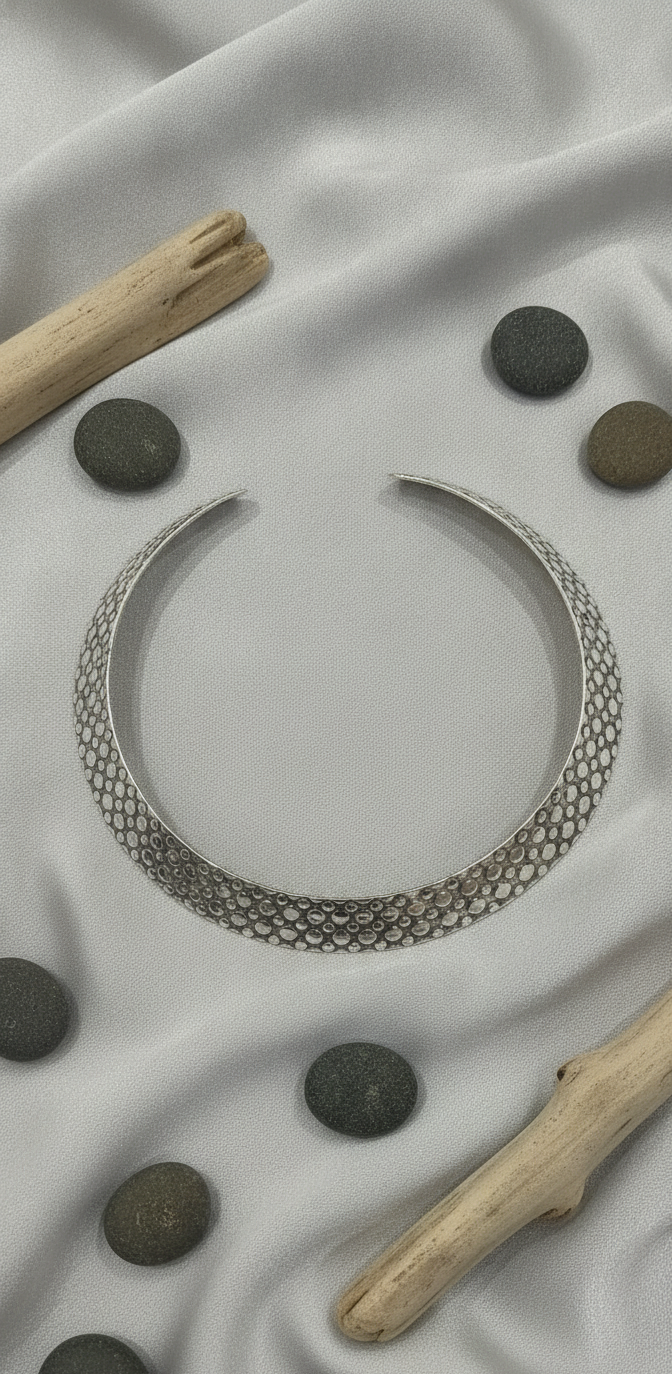 Hammered Silver Choker Necklace