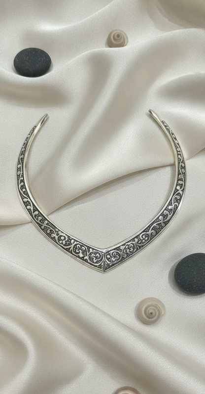 Embossed Silver V-Neck Choker Necklace