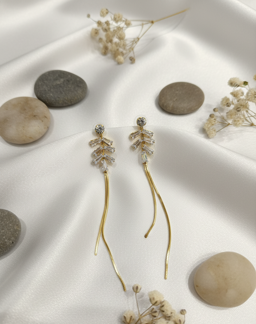Golden Shimmering Leaf & Elegant Drop Earrings
