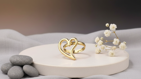Intertwined Golden Hearts Ring