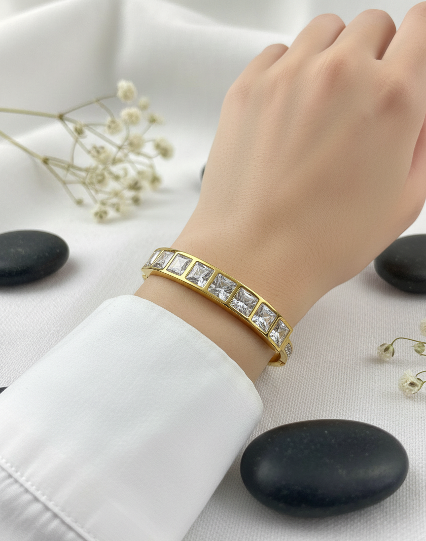 Glimmering Square Bracelet