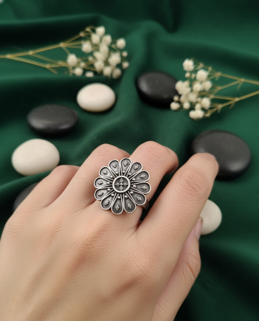 German Silver Petal Bloom Ring