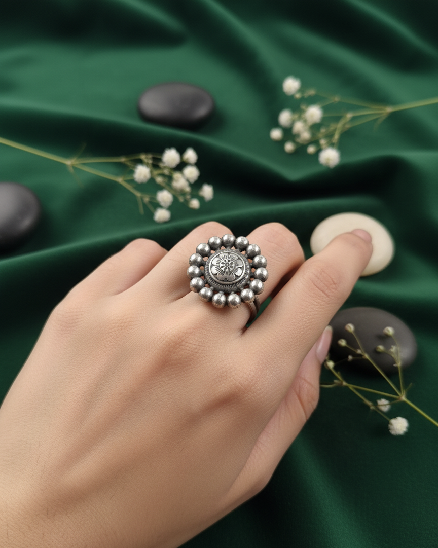 German Silver Bobble-Edge Floral Ring