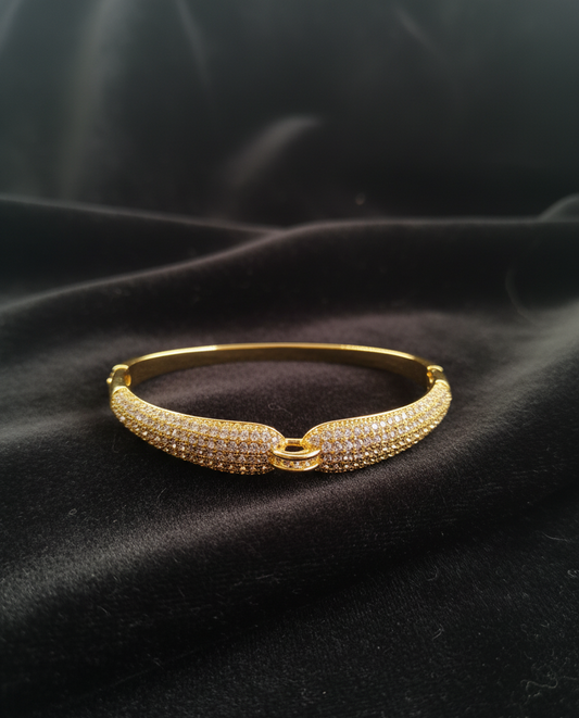 Radiant Crystal Halo Bracelet