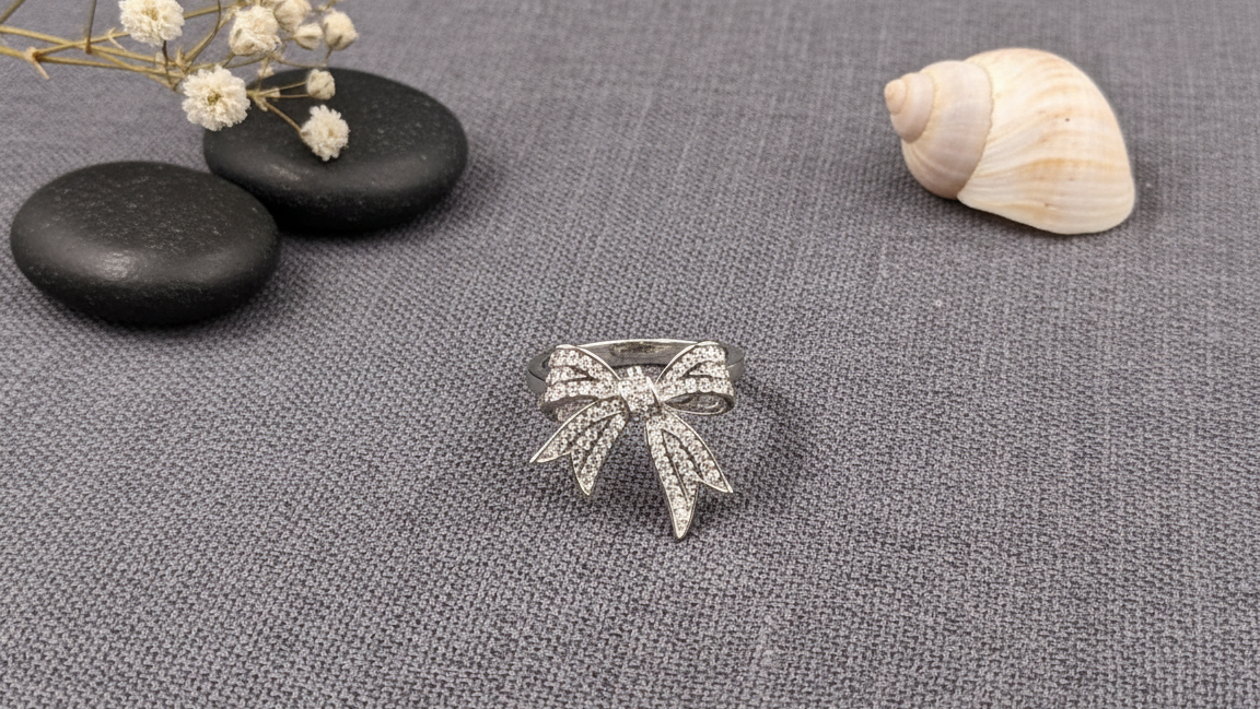 Dainty Diamond Bow Ring