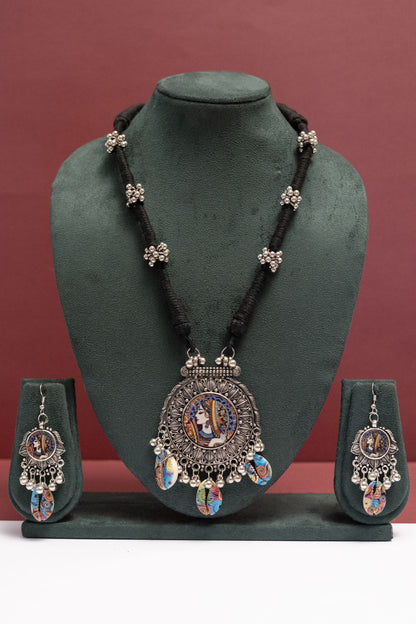 Oxidised Queen Pendant Necklace with Colorful Dangling Kodi