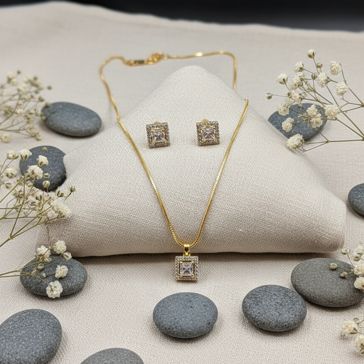 Sparkling Square Pendant Set