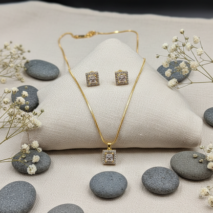 Sparkling Square Pendant Set