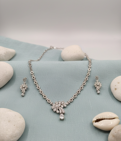 Floral Bloom Necklace Set